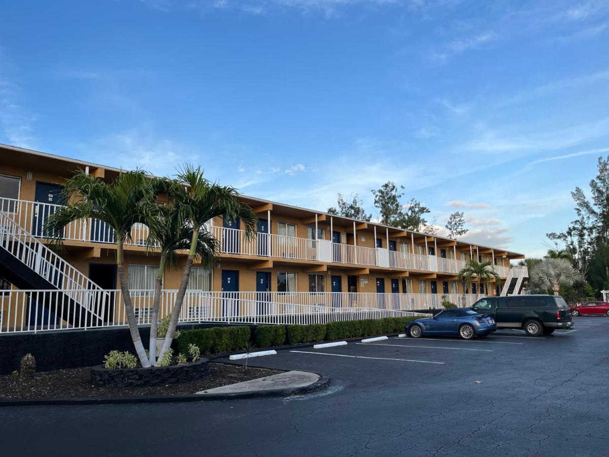 Budget Inn Punta Gorda Exterior photo